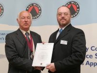 Chris Bray receives the Buy With Confidence award